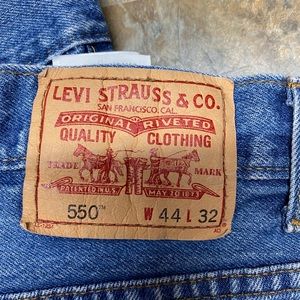 Levi 550’s 44x32